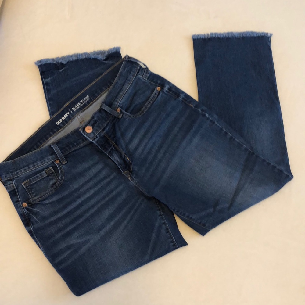 Old Navy Frayed Hem Flare crop jeans